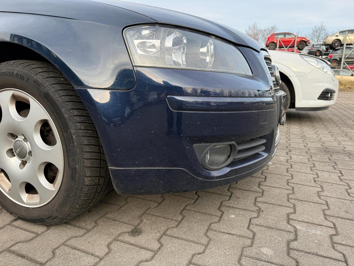 Audi A3 8P original Sto&szlig;stange Sto&szlig;f&auml;nger vorn LZ5J Moroblau BJ03